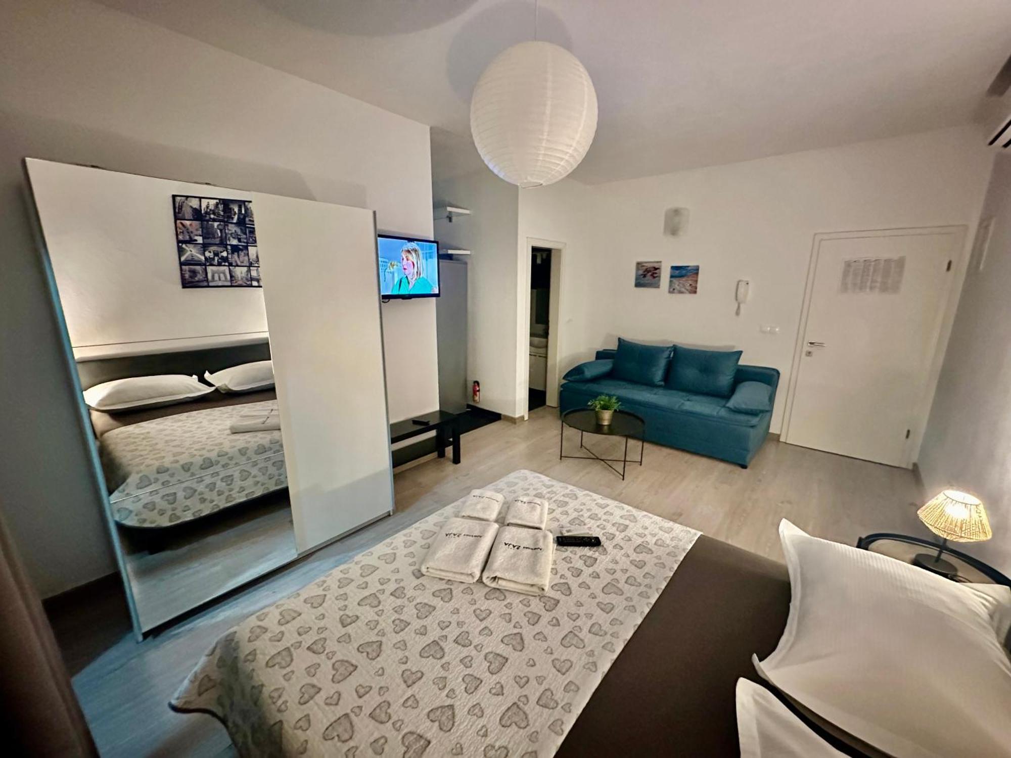 Apartments Zaja Сегет-Враниця Екстер'єр фото