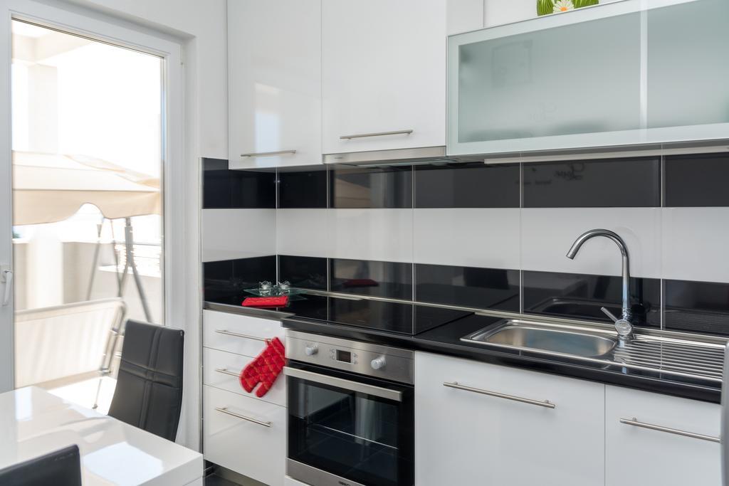 Apartments Zaja Сегет-Враниця Екстер'єр фото