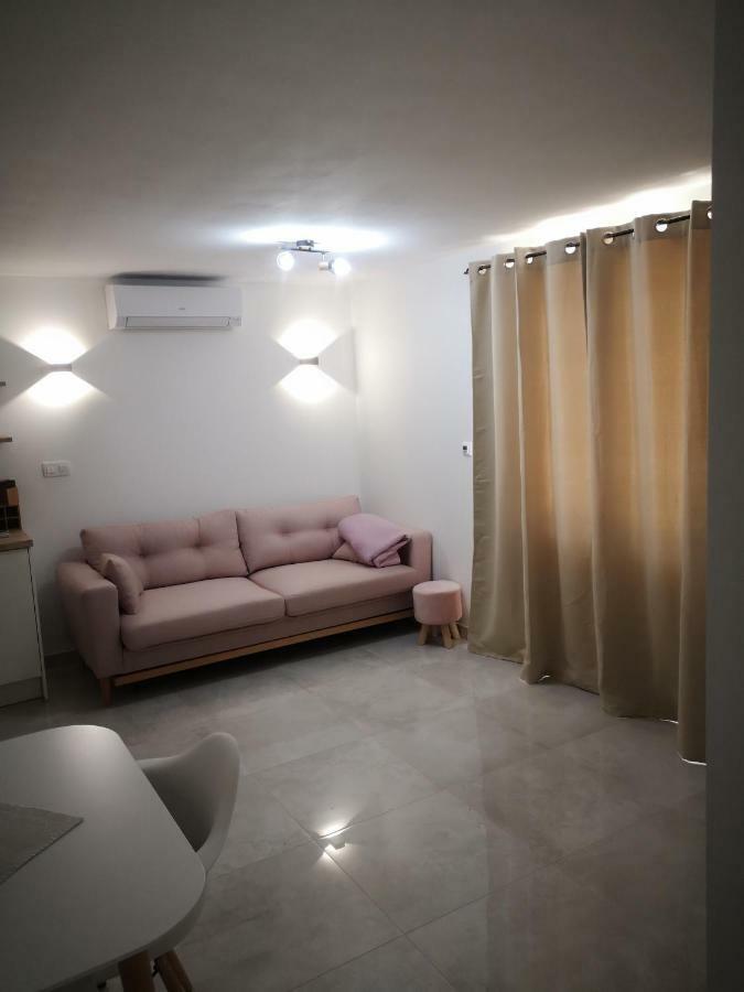Apartments Zaja Сегет-Враниця Екстер'єр фото